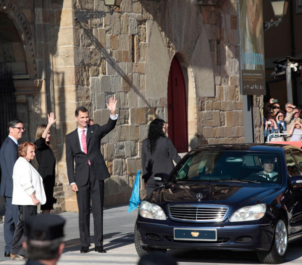 AGENDA DE LOS PRINCIPES DE ASTURIAS - Página 26 1307127069398_19