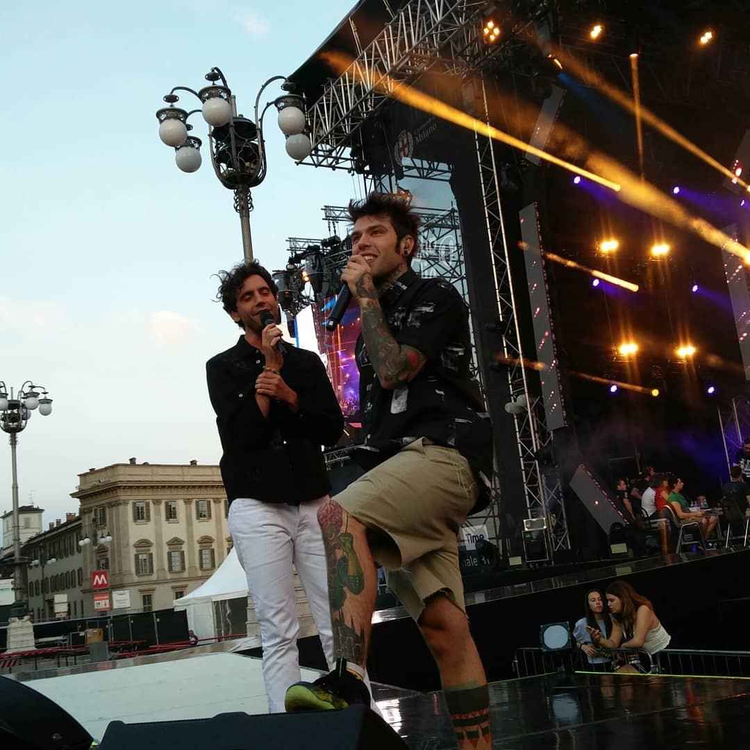 Mika - Concert Live Italia - Piazza Duomo - 16/06/2018 34675169_203136360330828_9111942808326897664_n.jpg.b96c61eb5069b63dd25ff0b0f7536800