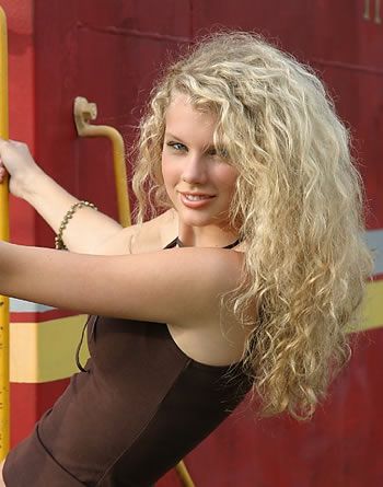 اكبر موسوعة صور Taylor Swift فقط لمنتدى زانيسا 11467923_gal