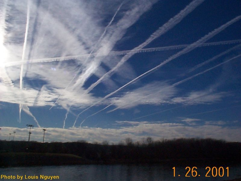 Chemtrails : un programme secret mortel (3) Contrails