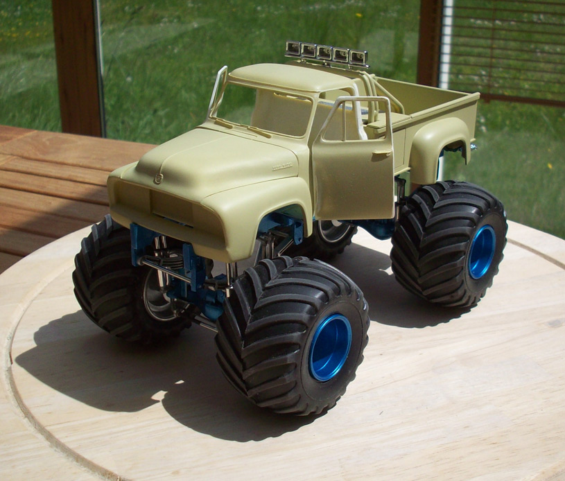 Ford F100 Monster Truck 33