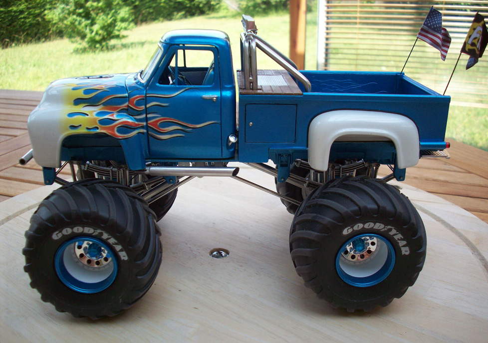 Ford F100 Monster Truck 79