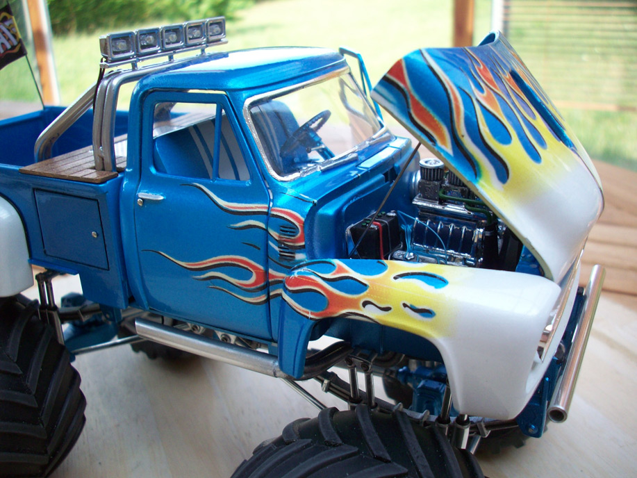 Ford F100 Monster Truck 89