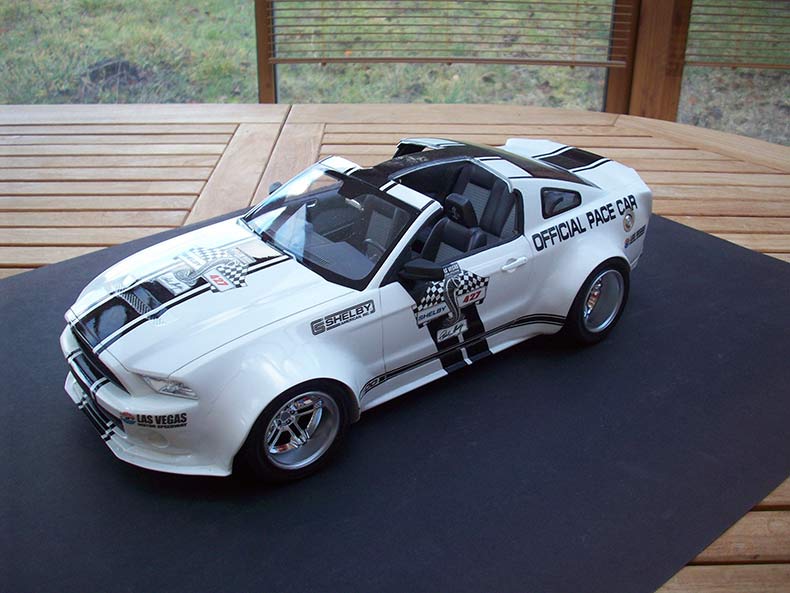 Shelby GT500 Pace car 1/12 [terminé] - Page 9 85