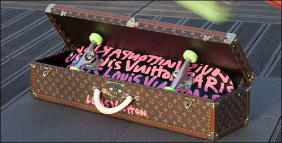     Louis-vuitton-skateboard