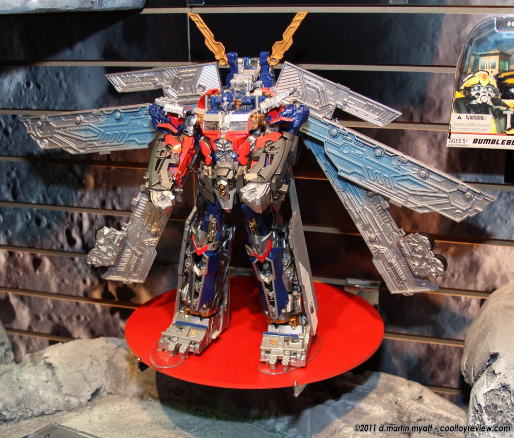 [Toy Fair 2011] Hasbro - Transformers IMG_7351