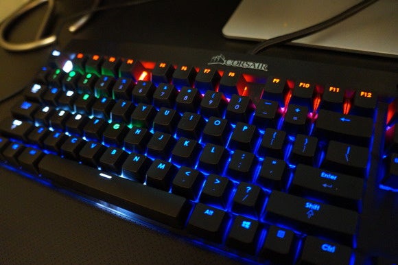 [Khái niệm/Kiến thức IT] Những bộ phận căn bản của một chiếc máy tính (Updated) Corsair-rgb-sdk-2-100636738-large