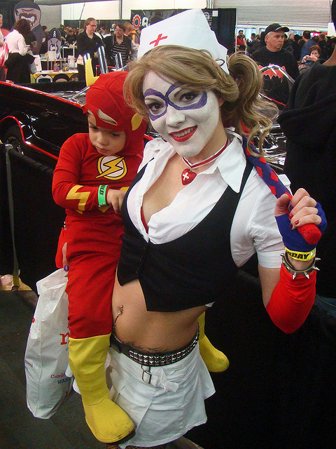 Les costumes du Net en vrac !!! - Page 10 47601%20-%20Batman%20DC%20Flash%20Harley_Quinn