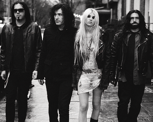 Et si j'allumais la Radio ... - Page 3 The-pretty-reckless-en-concert-en-france