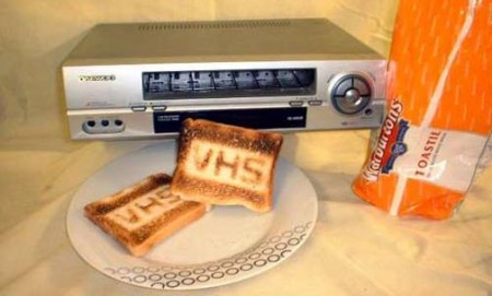 YEAH TOAST Vhs-toaster-450x271