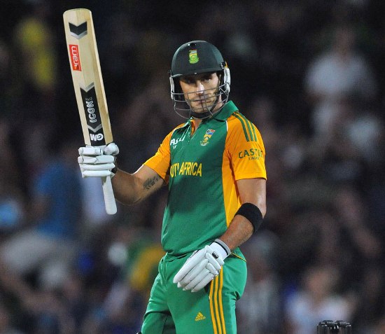 Ford Super Cup | Match 3 |  Roaring Warriors vs Hurricanes | 11th October, 2012 - Page 7 Faf-du-Plessis-acknowledges-applause-for-his-half-century-South-Africa-v-Sri-Lanka-3rd-ODI-Bloemfontein