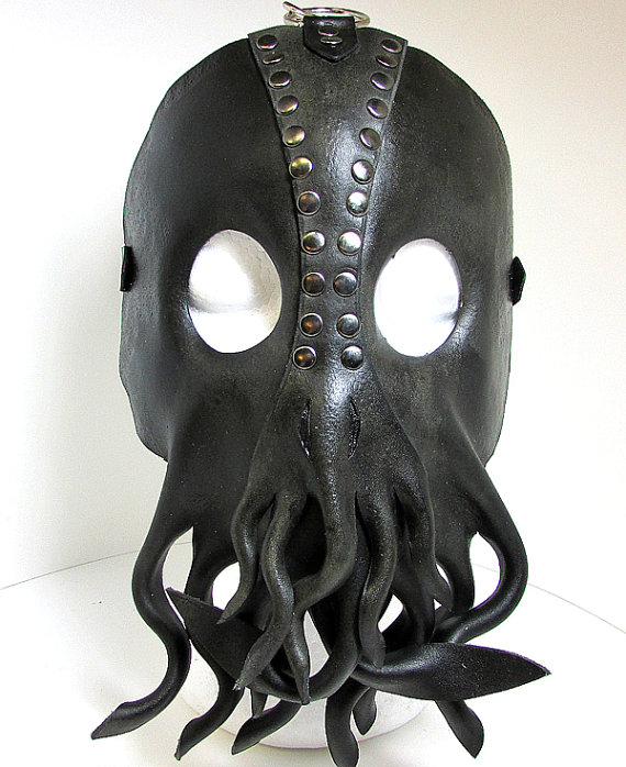 Les fembotniks - Page 14 Cthulhu-leather-mask
