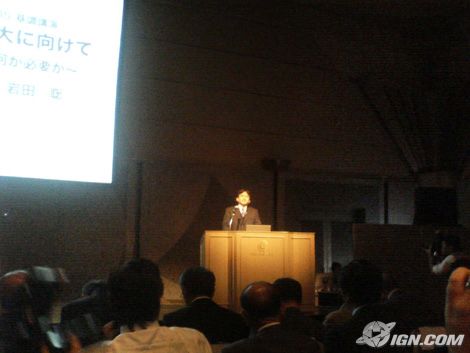 Manette Révolution Live-from-tgs-iwatas-keynote-20050915071749469