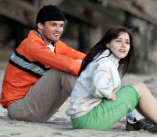 One Tree Hill (2003–2012)  - Page 6 Sophia_bush_austin_nichols_05