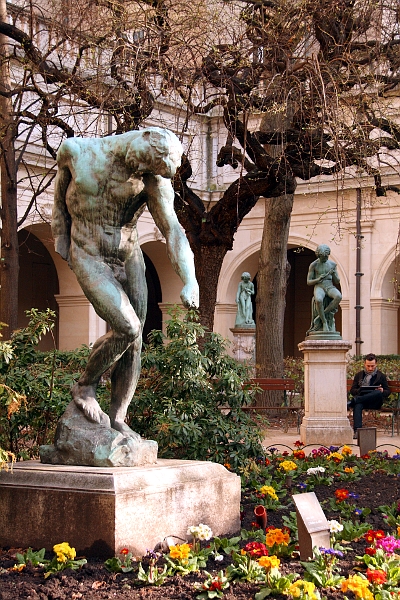 Lyon: Avant gout de printemps au Jardin St Pierre 09031104