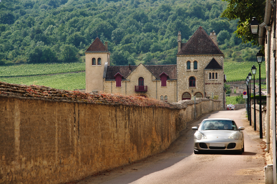 La Bourgogne et ses voitures 20214080403