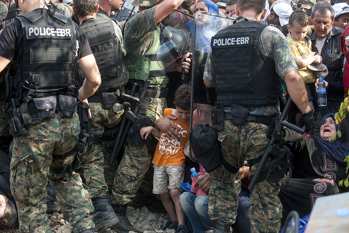 Man's utter inhumanity to Man WARNING: CONTAINS GRAPHIC IMAGES - Page 2 Macedonia-migrants