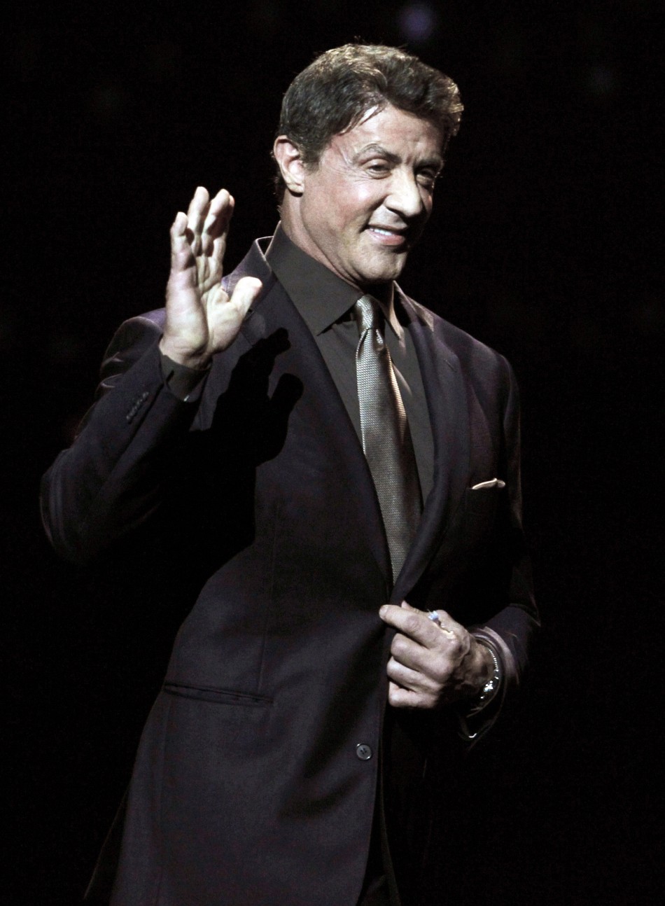 Photos de 2000 à nos jours - Page 12 Actor-sylvester-stallone-recipient-career-achievement-award-arrives-stage-during-cinemacon