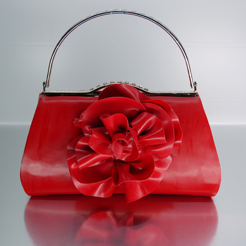 اهداء مجلة المنتدى D_Red_Handbag_Front