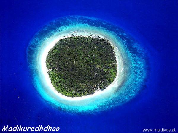 Islands of the Maldives 13