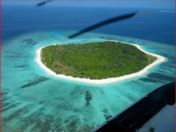 Islands of the Maldives Another_aerial