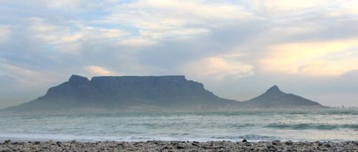 Las siete maravillas naturales del mundo. Table-Mountain-from-beach21