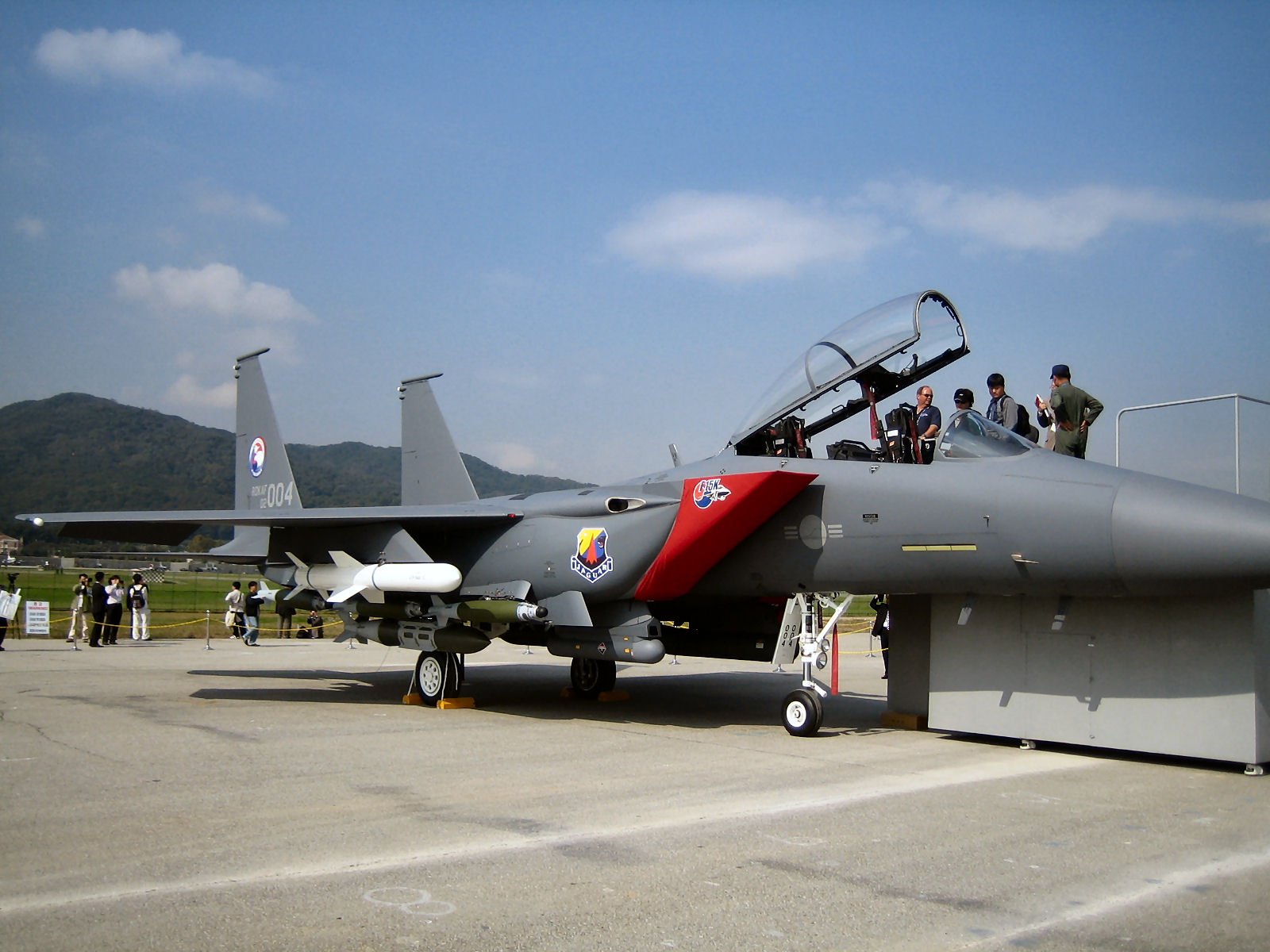 صفقة الرافال للمغرب F-15k_super_eagle_02_of_31