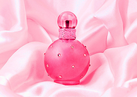 [ ..♥ perfumes ...جًمــيلًة..♥♥  Tumblr_lpzshnx2Vh1qcryc5o1_500_large