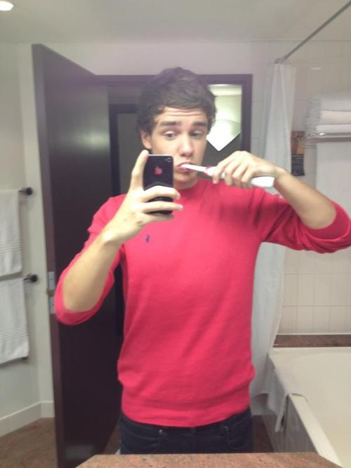 Liam'i FB album ArGF3gGCQAAi1g__large