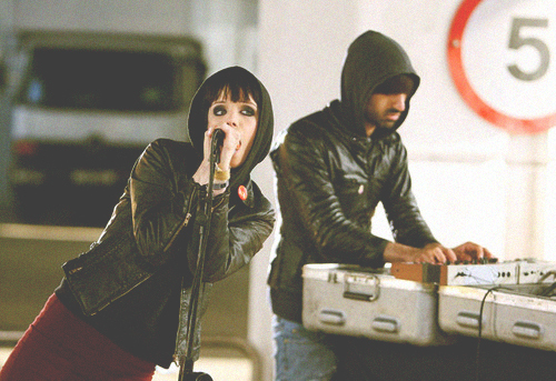 Crystal Castles Tumblr_m9bmsyNZf01qhqmooo1_500_large