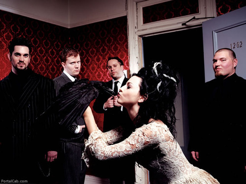 Evanescence Tumblr_m8xe4unTGY1rb2giso1_500_large