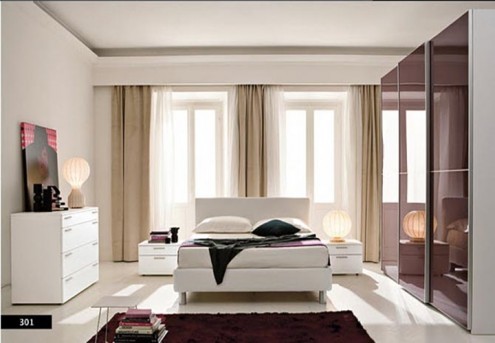 Miegamasis kartu su Vonia  Elegeant_Brown_White_Bedroom_Interior_Design_large
