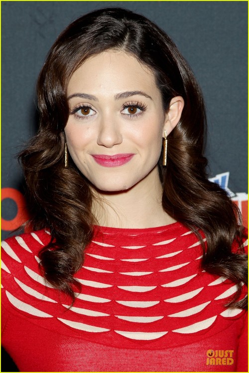 Oceni makeup - Page 10 Emmy-rossum-beautiful-creatures-comic-con-panel-02_large