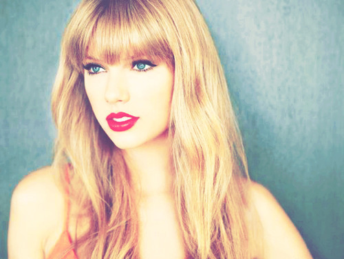 Taylor Swift Tumblr_memoobTGTQ1rmiemdo1_500_large