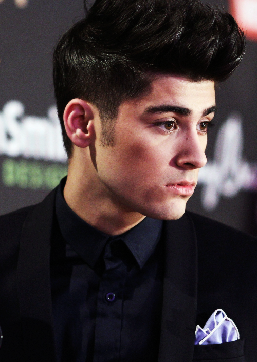 50 sombras de Malik  HOT [TERMINADA] ~ Zayn Malik y Tu ~ - Página 2 Tumblr_ml9wa0tGCy1snye58o1_500_large