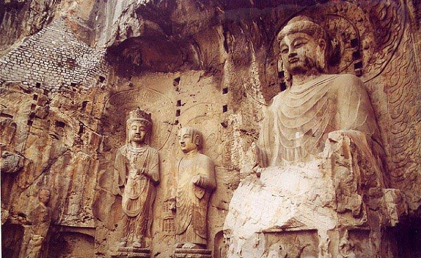   .Xem tượng Phật 'ẩn' trong hang động kỳ diệu. 4