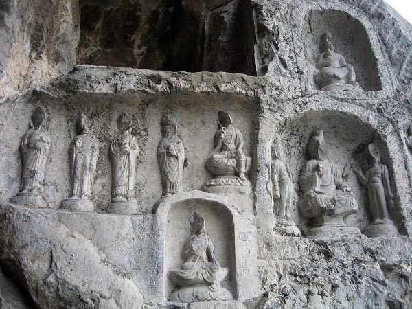   .Xem tượng Phật 'ẩn' trong hang động kỳ diệu. 6