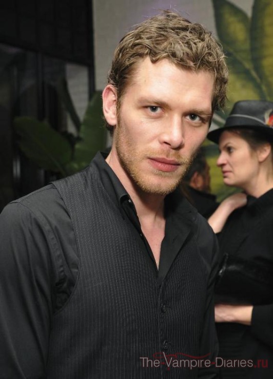 Joseph Morgan - Nicole Miller Dinner Event in Beverly Hills 202098--52306082-m750x740-u74abc