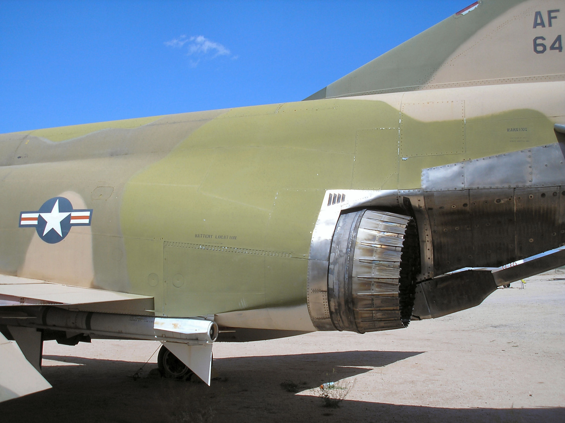 F-4C Phantom II, Air National Guard runt 1985 - Sida 3 F-4c_64-0673_009_of_167