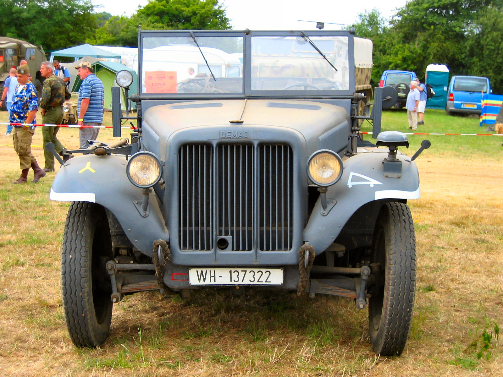 Sdkfz 10 d7 dak  "TERMINE" - Page 2 Demag-d7_sd.kfz.10_003_of_138