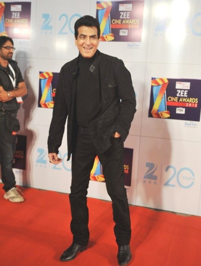 حصريا ألبوم كامل لصور نجوم بوليوود في Zee Cine Awards 2013 ~ S5bc3eb06lmuag53.D.0.Jeetendra-at-ZEE-CINE-AWARDS-2013-at-YRF-Studios-in-Mumbai