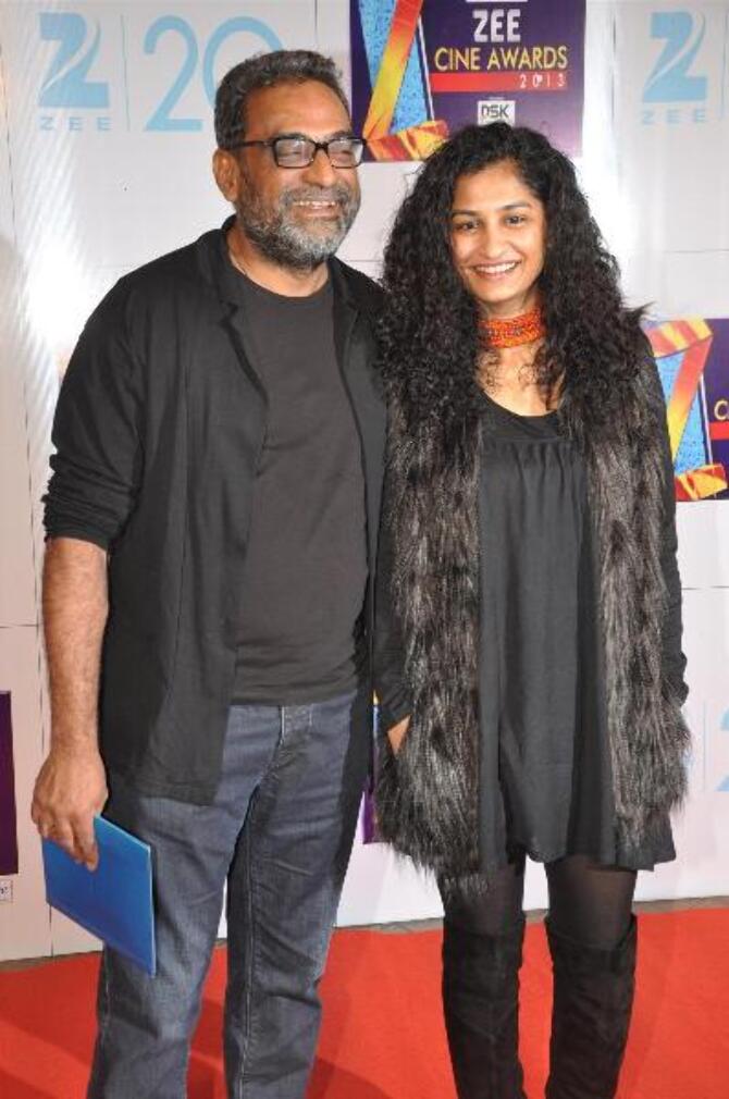 حصريا ألبوم كامل لصور نجوم بوليوود في Zee Cine Awards 2013 ~ Jjcp47sqc5rrvr60.D.0.Gauri-Shinde-with-husband-R-Balki-at-ZEE-CINE-AWARDS-2013-at-YRF-Studios-in-Mumbai