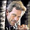 Avatar Land - Page 3 Hugh-Laurie-100-001