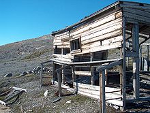 "L'arche de Noé" de Svalbard (Spitzberg Svalbard Global Seed Vault) 220px-Nylondon2