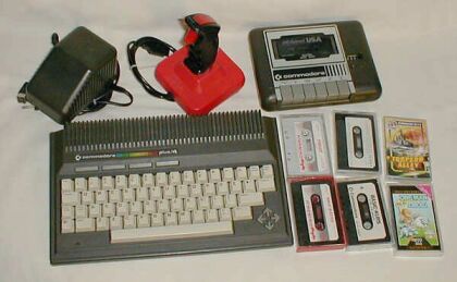 Commodore computers' nostalgia... Plus4_komplett