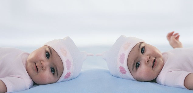 نصائح لتربية التوأم Twin-baby-names-635x305