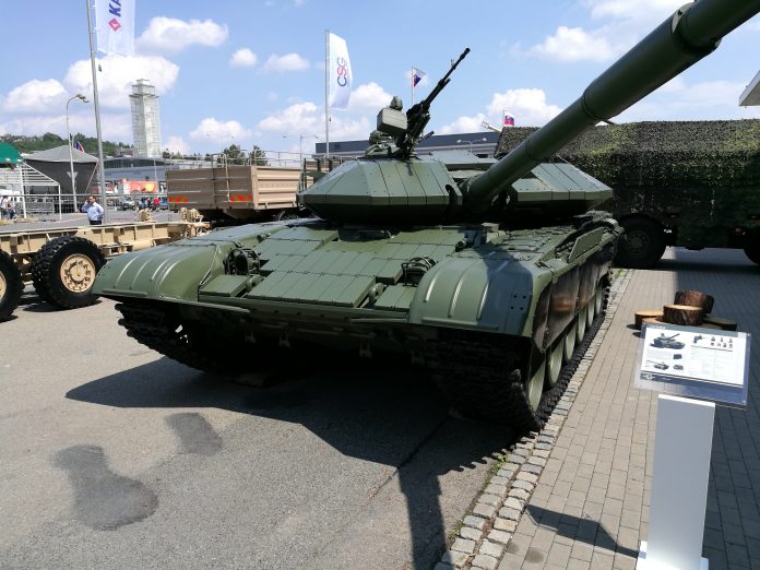 تعرف على التطوير التشيكي الجديد لدبابه T-72 العتيده ..... الدبابه  T-72 Scarab IMG_20170531_134230-696x522