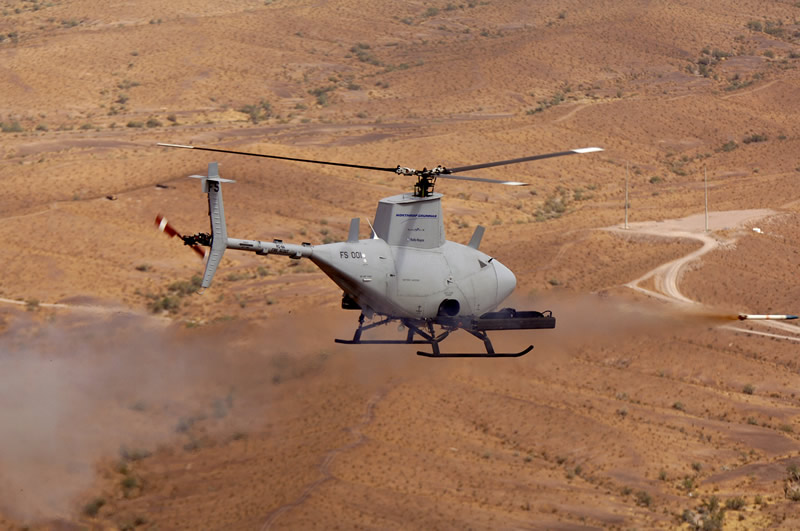 عمودية روبوتية لمحاربة القرصنة البحرية AIR_UAV_MQ-8A_Fires_Hydra_lg