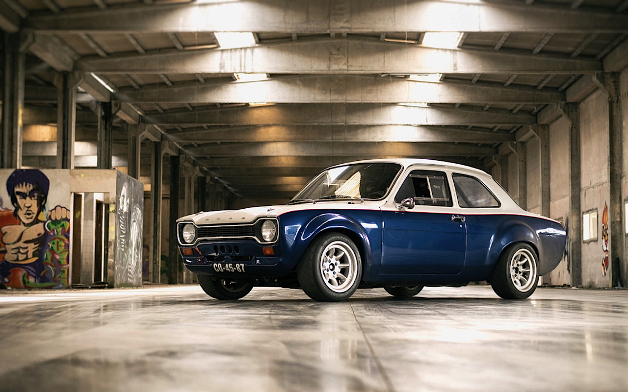 Mon garage perso Z-DLEDMV-Ford-Escort-RS2000-R-Donuts-12