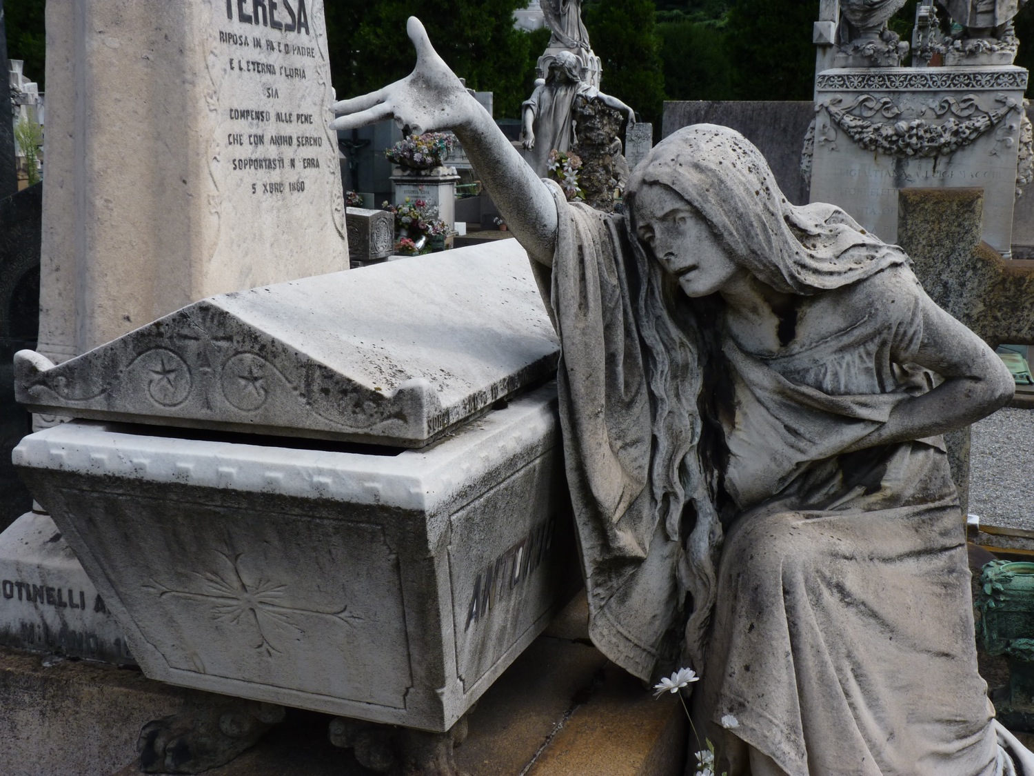 Friedhof des Grauens Friedhof-mailand-trauer